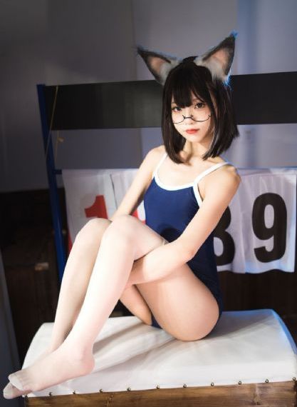 欧美大胸孕妇挤奶喷出来奶水_BD在线播放观看